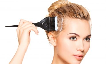 Haarfärbestudie mit Blondierungsprodukten